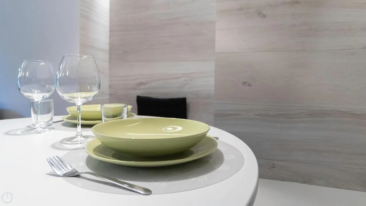 Italianway - Pontida 4 Bilo Apartman Milánó 0*,  Olaszország